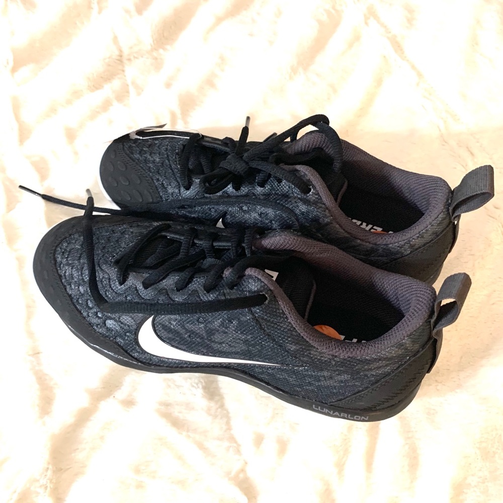 Nike Hyperdiamond Womens softball cleats!